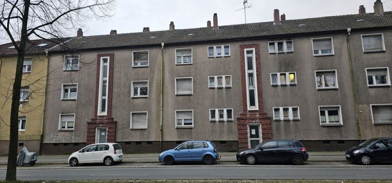 1 Gelsenkirchen Mehrfamilienhaus Verkauft! *F�r Kapitalanleger! Zwei gut vermietete Mehrfamilienh�user mit Garagen*