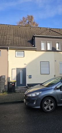 1 Gelsenkirchen Reihenmittelhaus Vermietet! *Renoviertes Reihenmittelhaus in ruhiger Lage in Scholven*