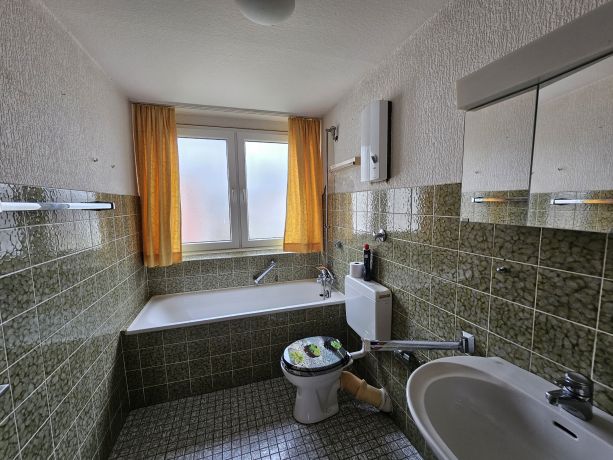 9 (2) Dachgeschosswohnung Herten
